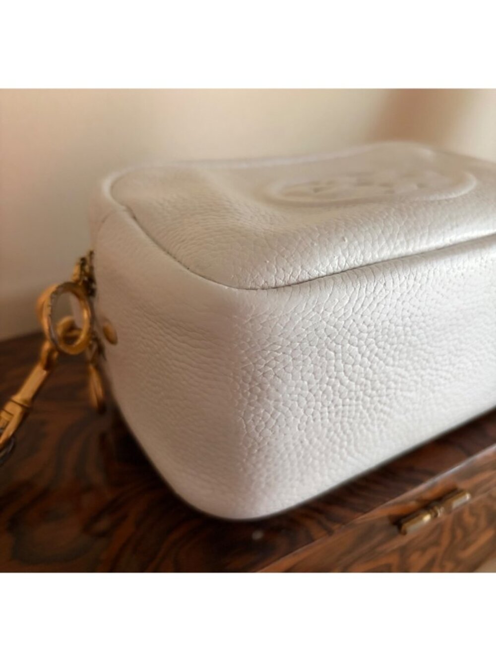 Tory Burch Perry Bombe White Crossbody Camera Handbag - Picture 3 of 13